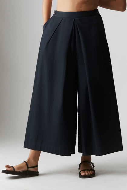 Buy Trendy Bottomwear for Women Online - Confort Pants, Cargo, Shorts ...