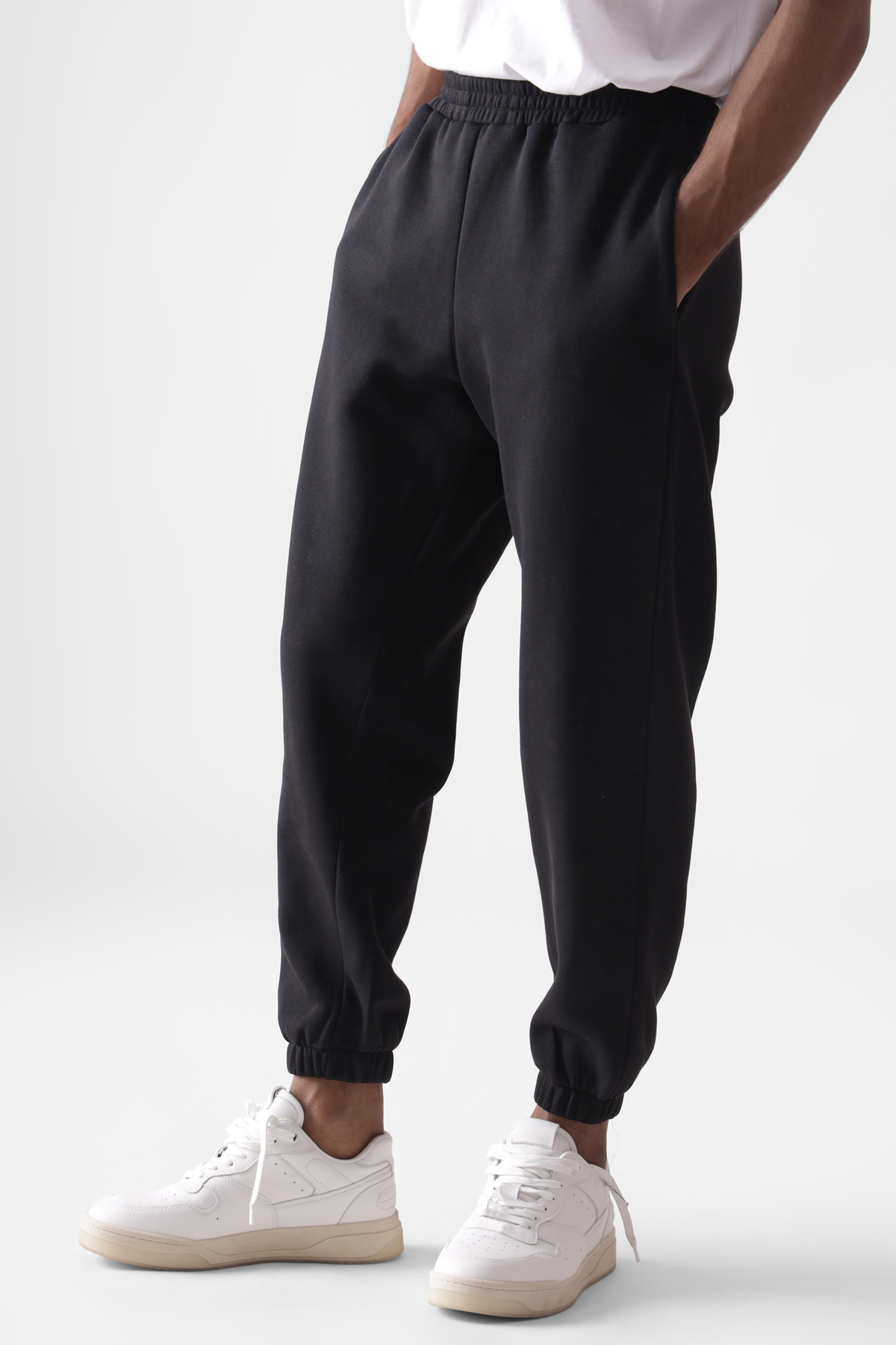 Sweatpants : Black – OZiSS