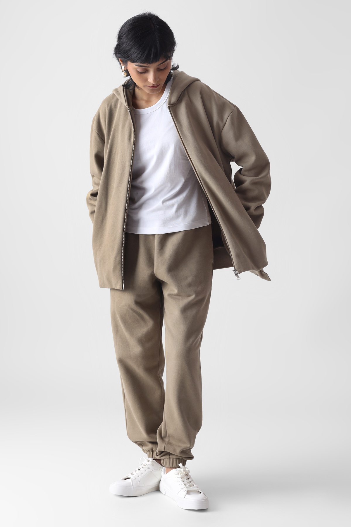 Relaxed Zip Hoodie: Taupe – Oziss